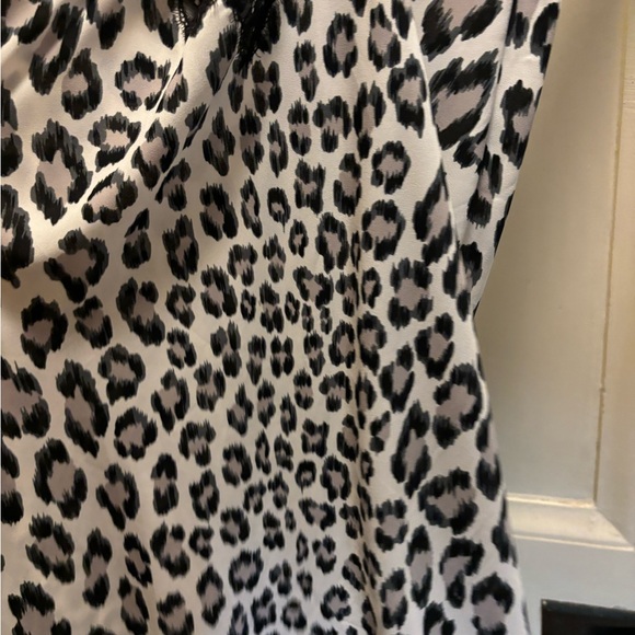 Victoria’s Secret leopard print slip dress,excellent condition, small size - Picture 9 of 13